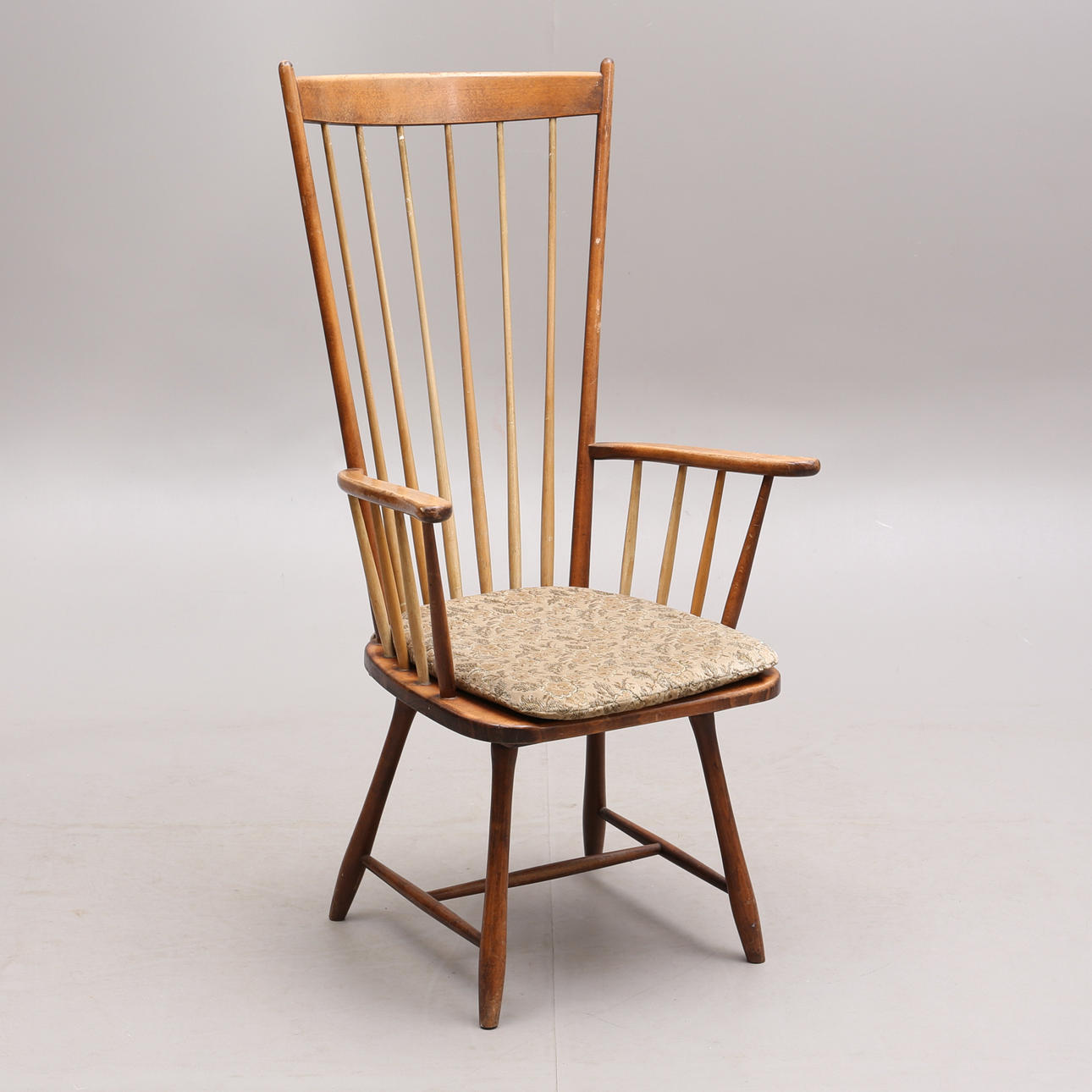 PINNSTOL MED HÖG RYGG, trä, 1900-tal.