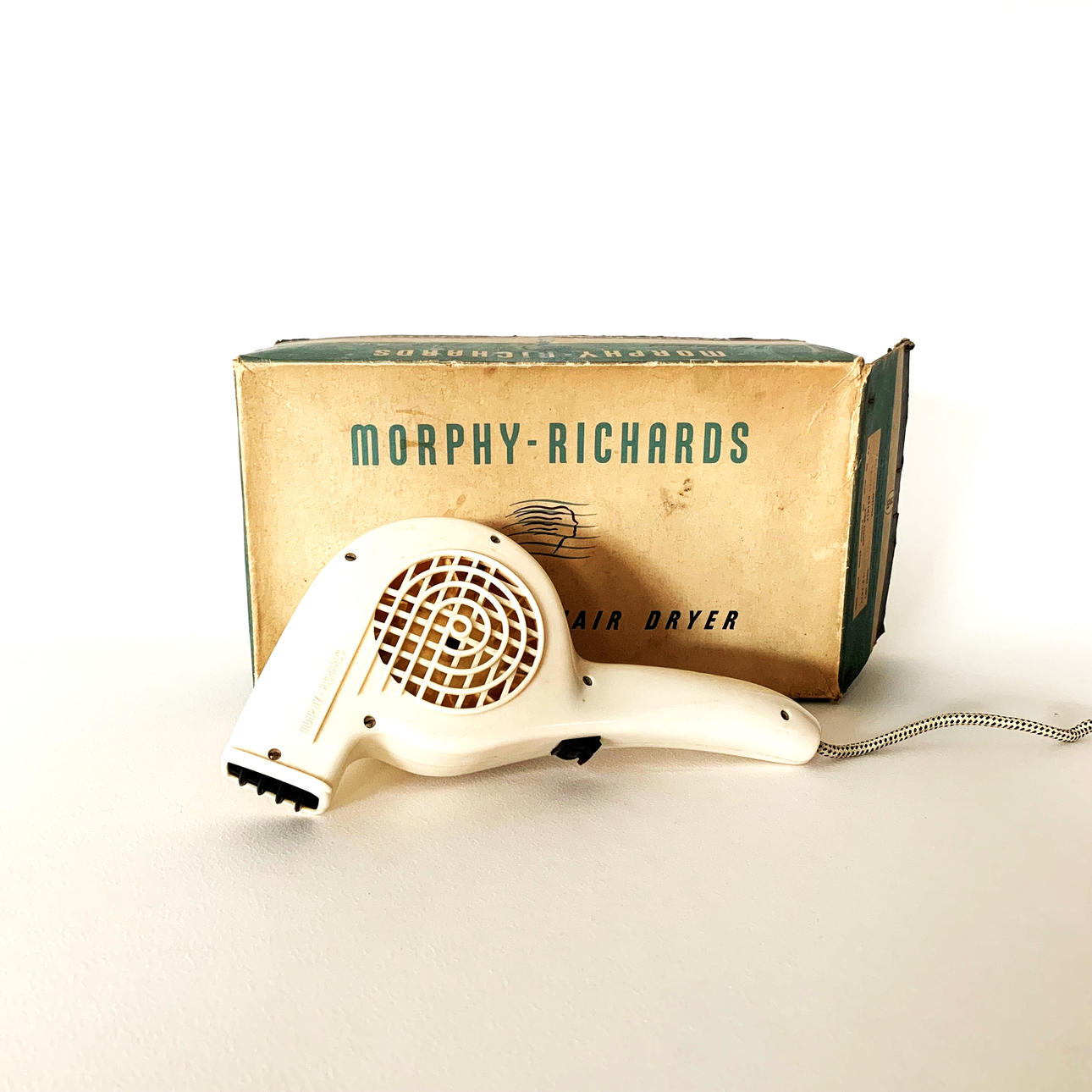 SECADOR DE PELO VINTAGE MORPHY RICHARDS.