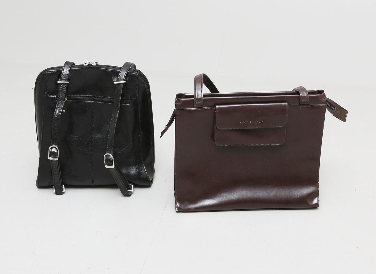 SKINNVÄSKOR, 2 Stycken.