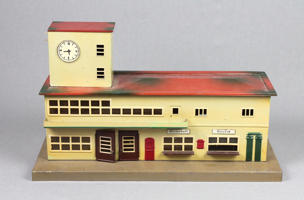 Märklin Bahnhof Friedrichshafen 418, Blech.