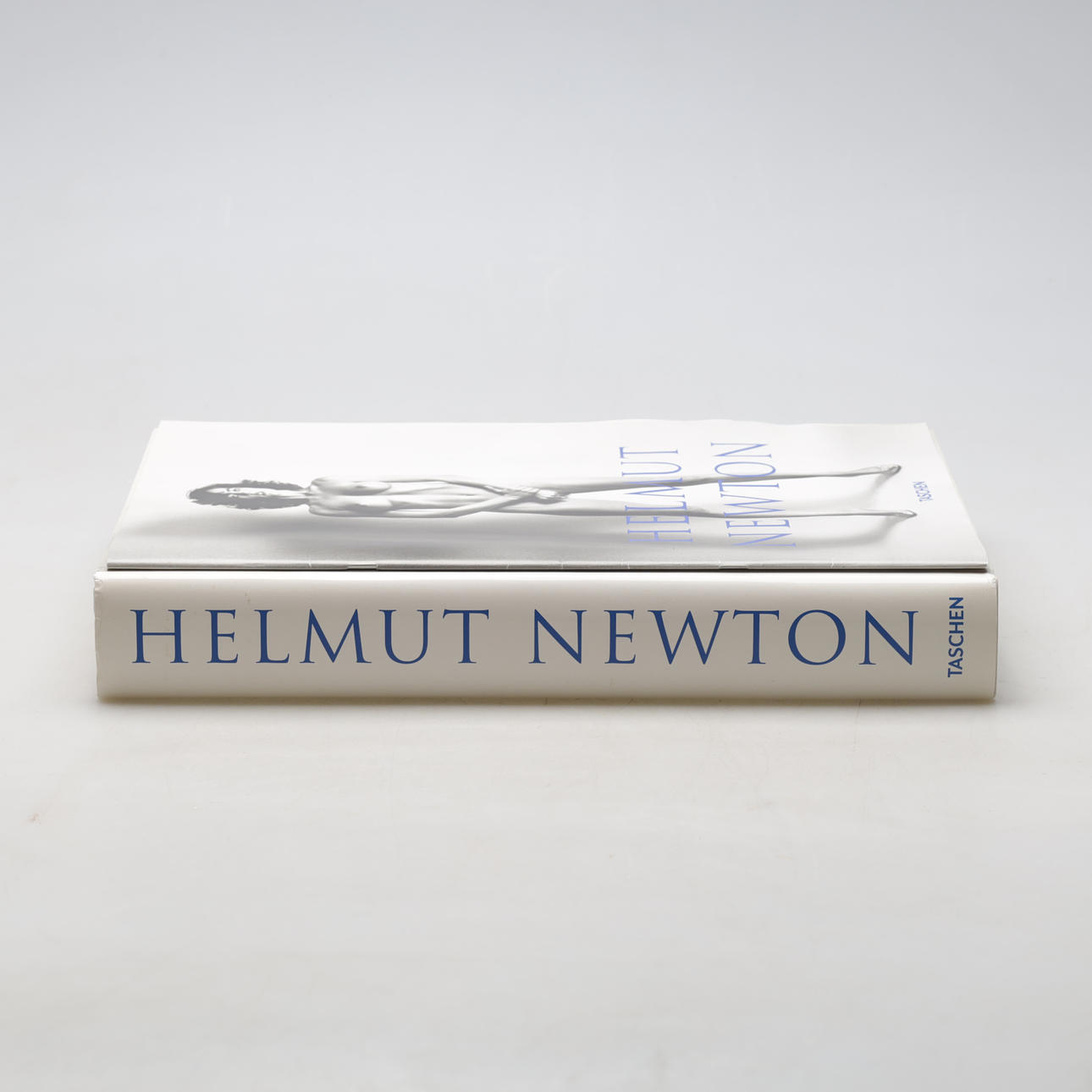 HELMUT NEWTON. Buch, "Sumo", Taschen, 2009.