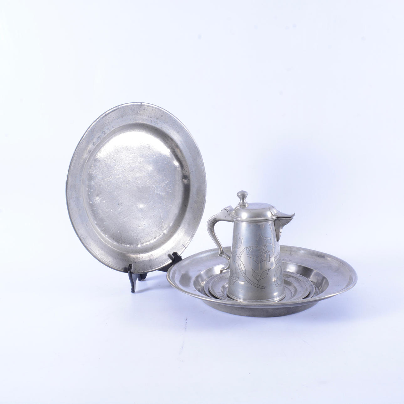 PEWTER OBJECTS, 5 parts, pewter, 19th century.
