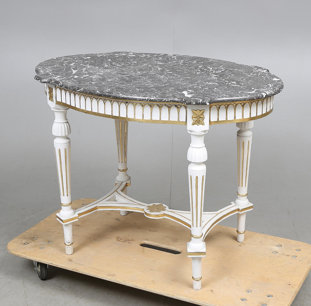 SALONGSBORD, Louis XVI-stil, 1900-tal.