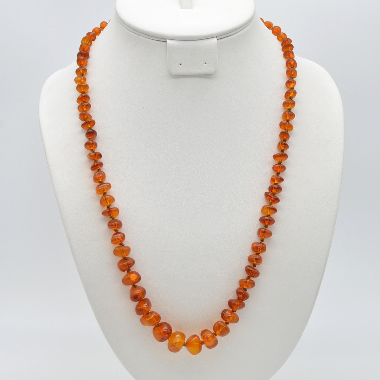 AMBER NECKLACE - SINGLE KNOTTED - BALTIC 70S.