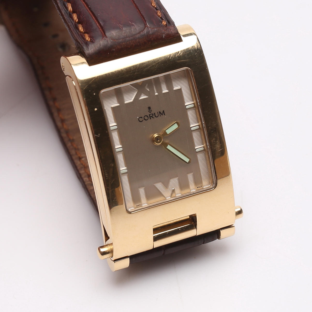 BRACELET WATCH, gold, 18K, Corum, Tabogan, quartz.