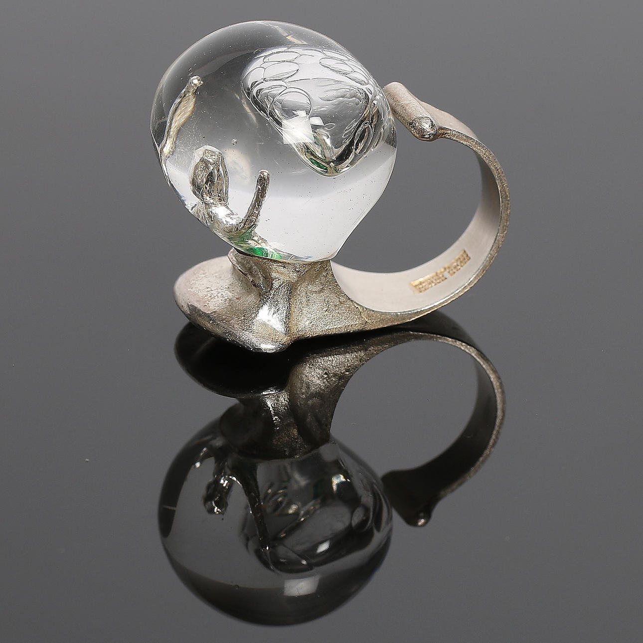 RING, 925 sterling silver samt akryl, "The Man in Cosmos", BJÖRN WECKSTRÖM, Lapponia Jewelry, Finland. 1972.