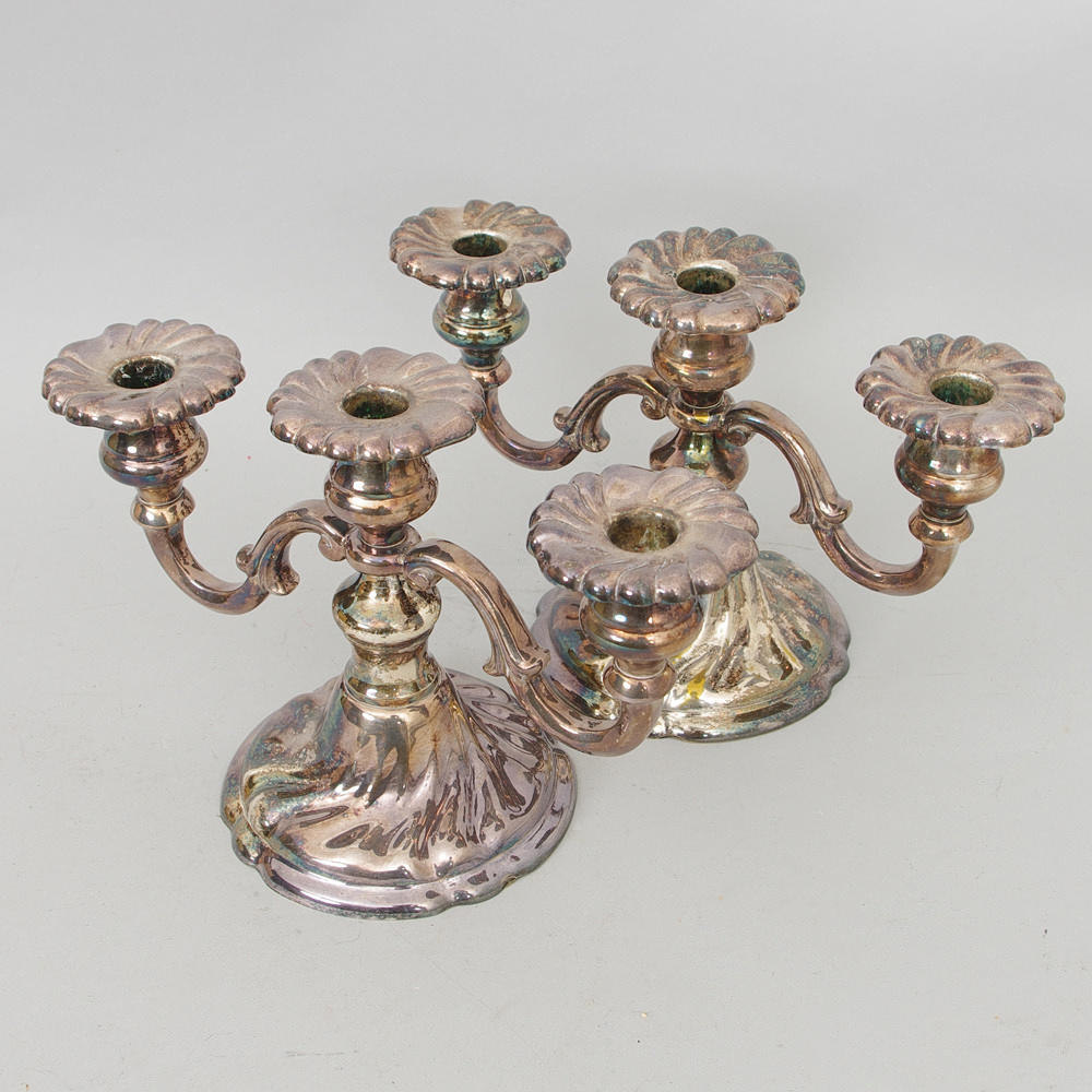 KANDELABRAR, 1 par 3-armade, nysilver, rokokostil.
