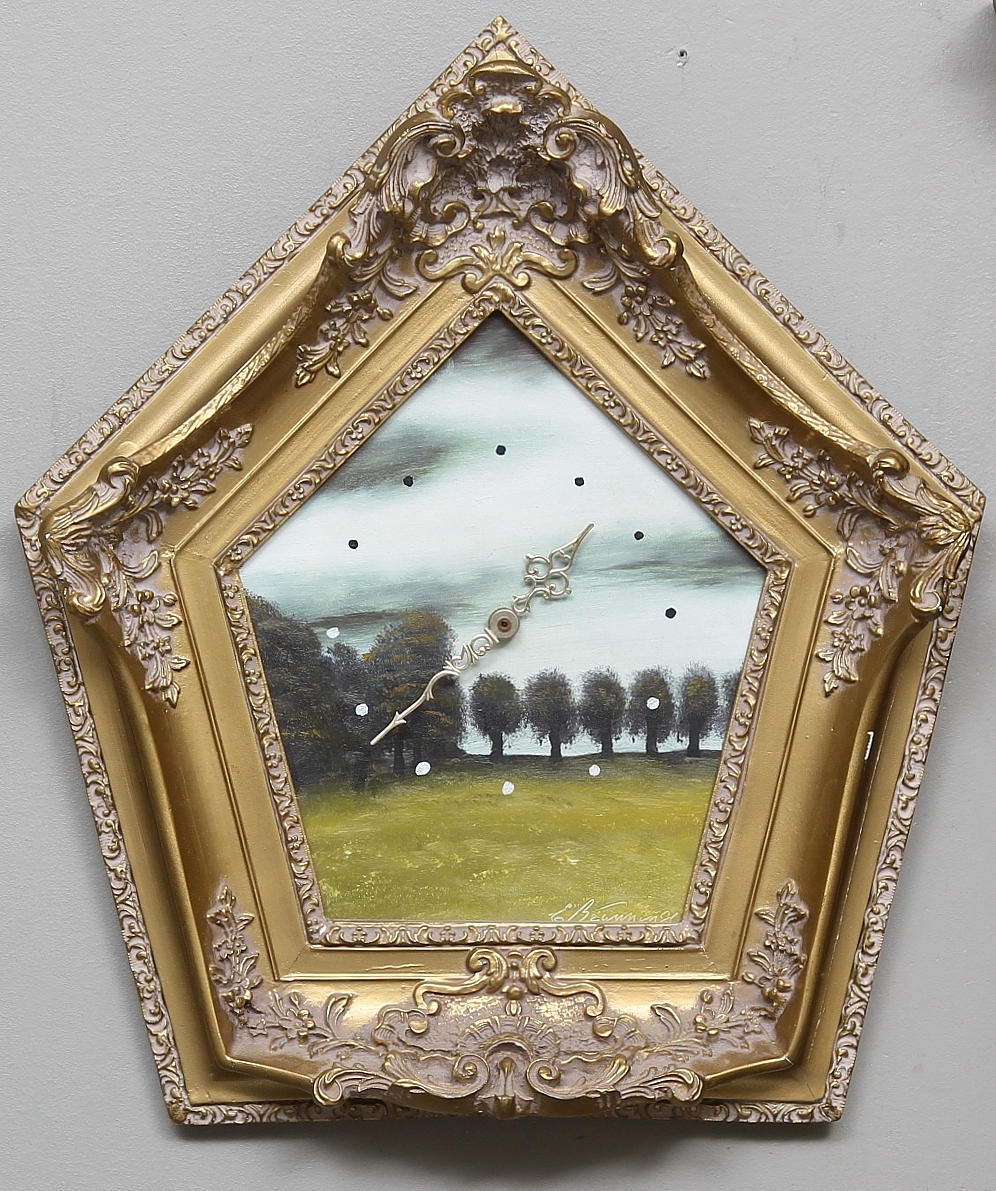 KLOCKTAVLA, olja på pannå, signerad.