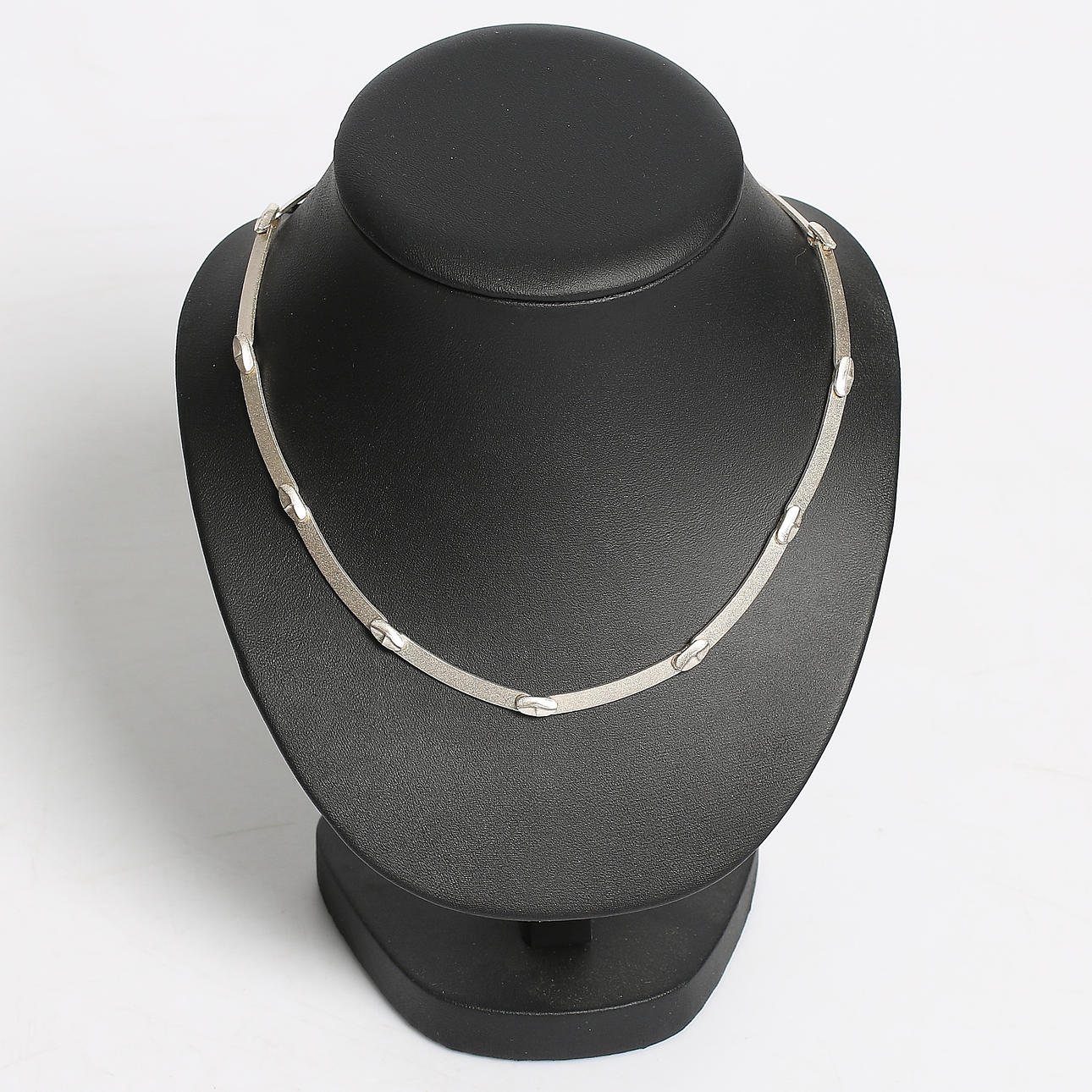 COLLIER, 925 sterling silver, "Labyrinth", BJÖRN WECKSTRÖM, Lapponia Jewelry, Finland. 1978, Vikt 19 gram.
