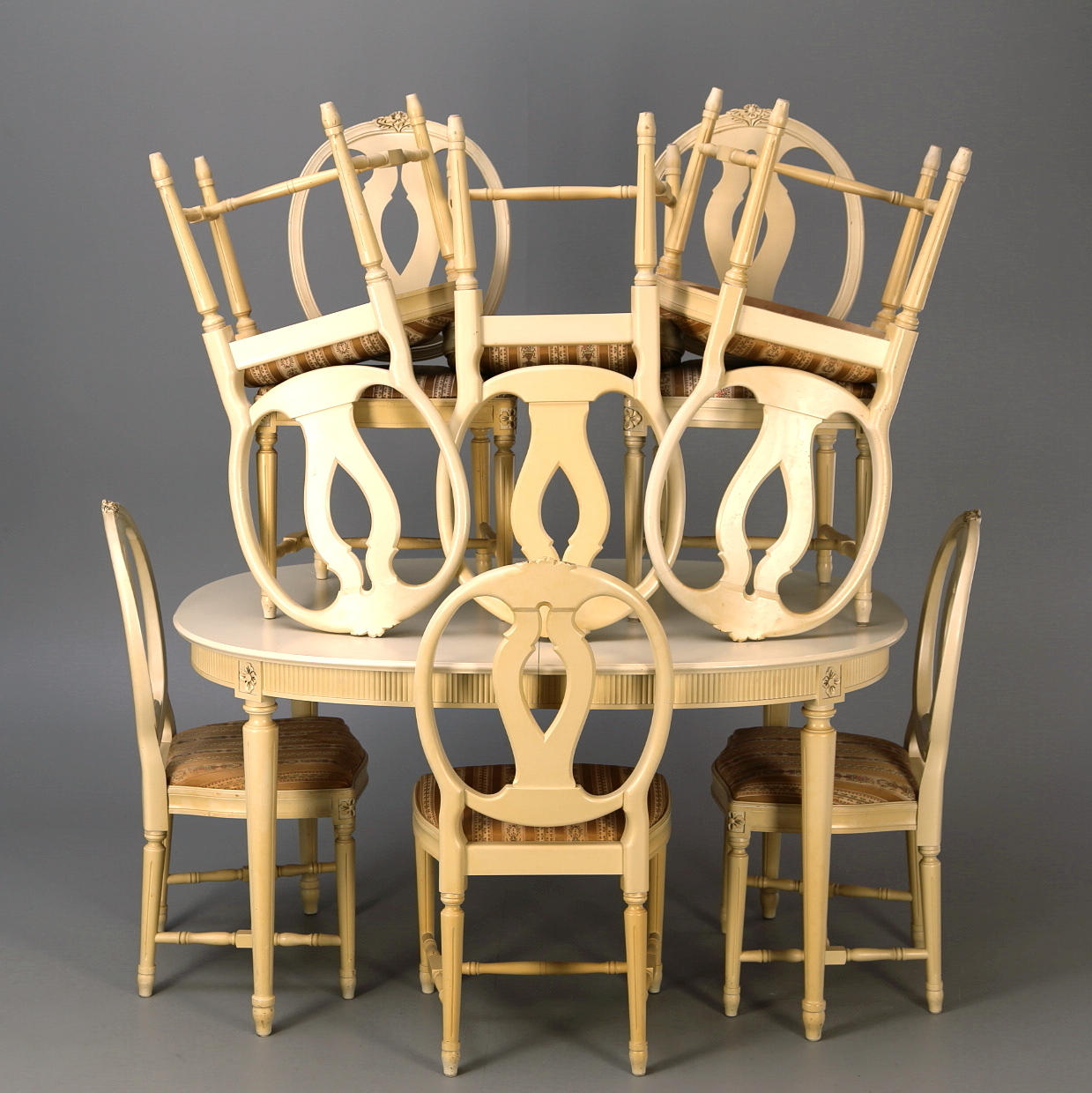 MATSALSMÖBEL, 9 delar, gustaviansk stil, 1900-talets andra hälft.