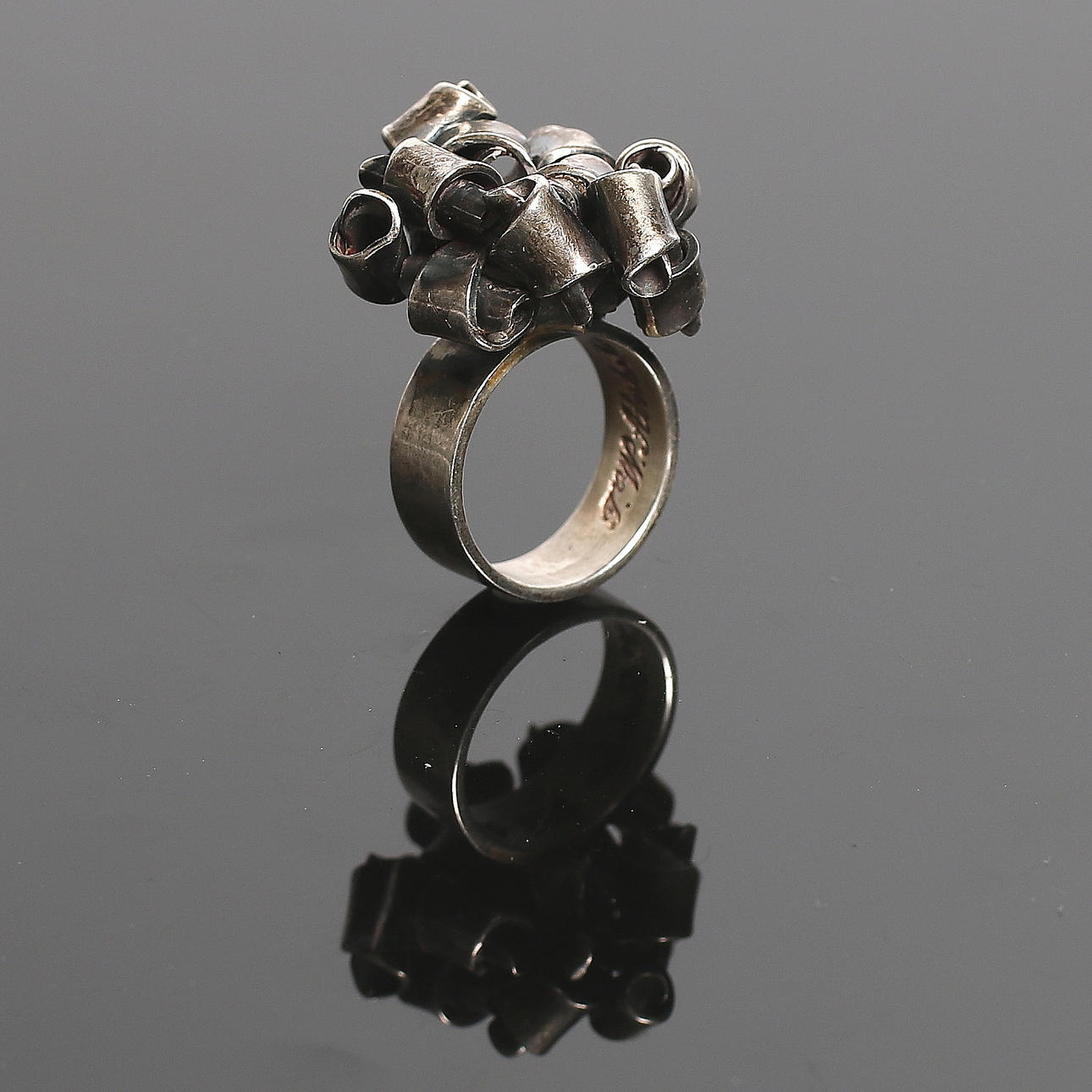 RING, silver, Thord Alvholm, Ateljé Corpus, Stockholm, 1968. Vikt 19 gram.
