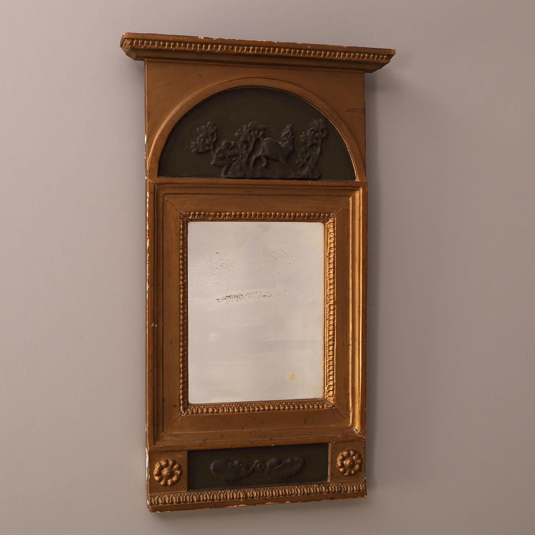 VÄGGSPEL empir, bronserad och bemålad, 1800-talets första hälft.