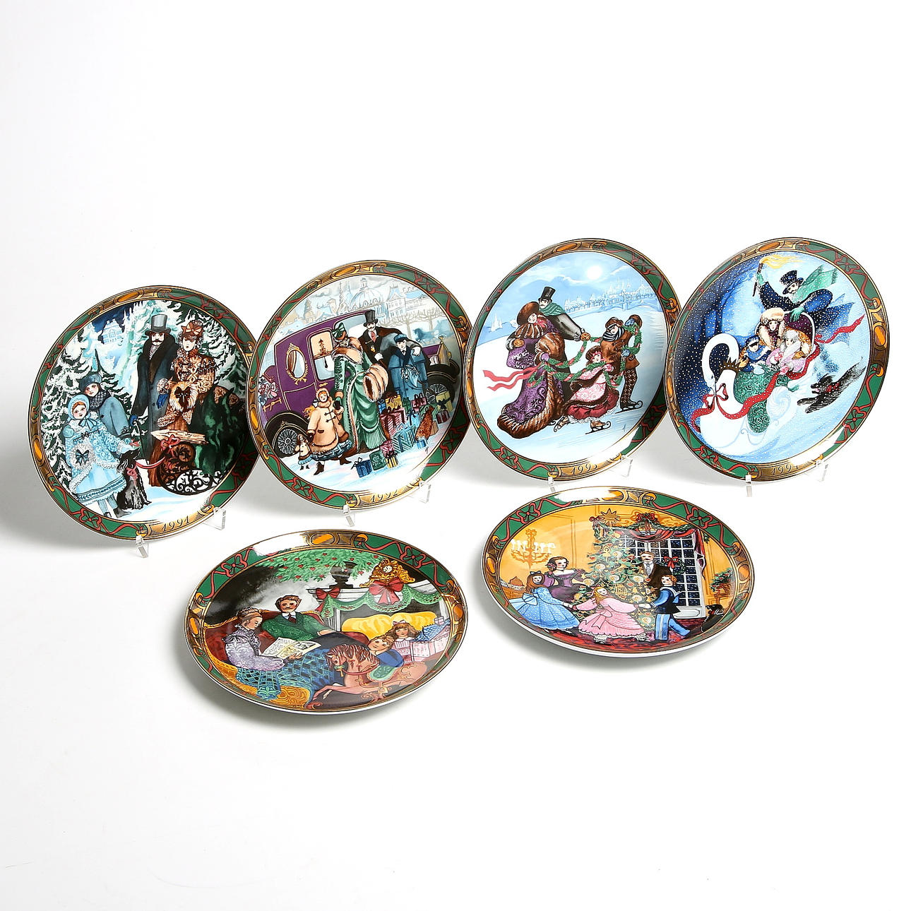 TALLRIKAR. 6 st, porslin, "Den kaere Familie", Hans Henrik Hansen, Kunglig Dansk. 1990-tal.