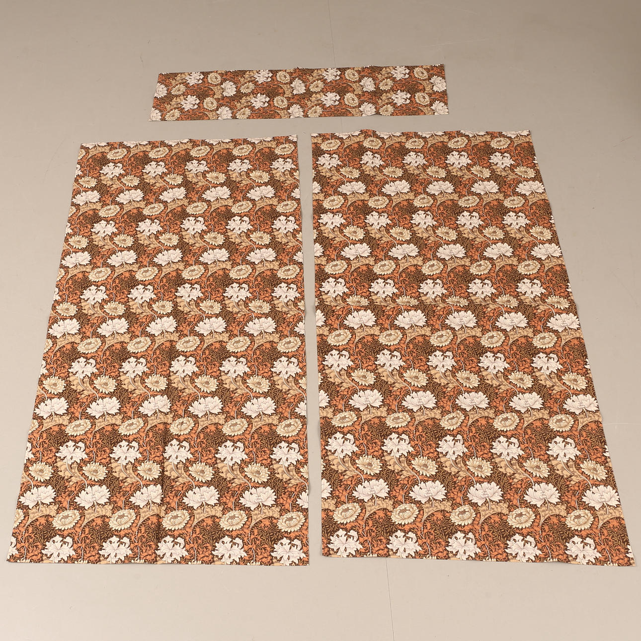 WILLIAM MORRIS. Gardiner, 2 stycken.