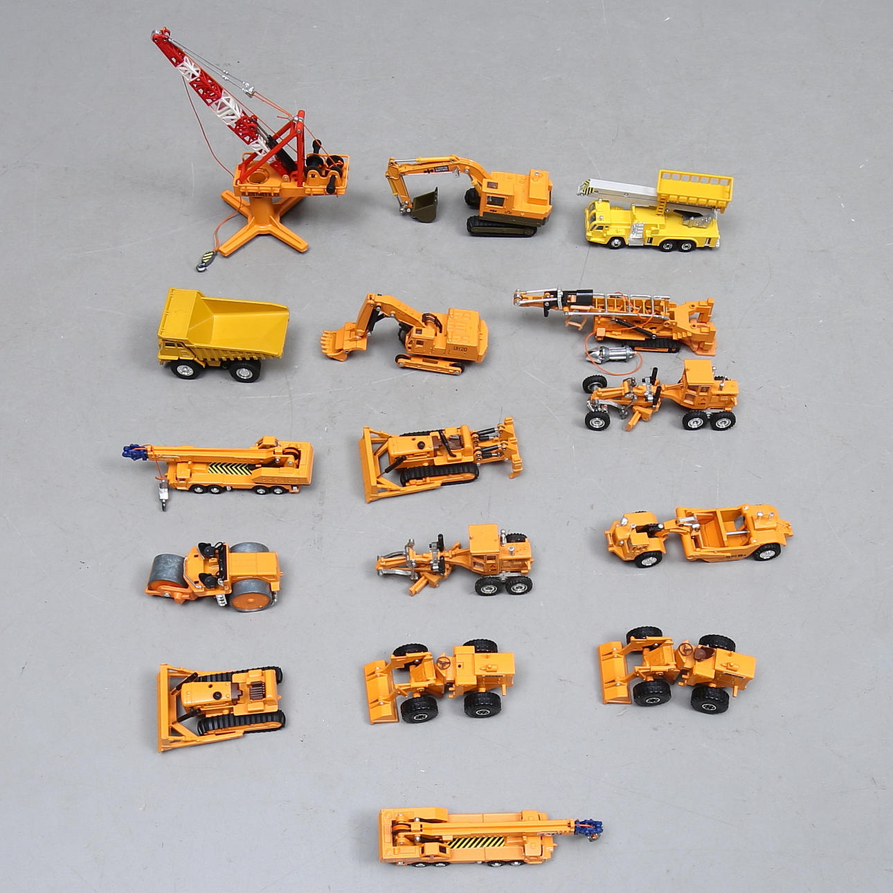 SHINSEI MINI POWER, about 16 parts, Japan. Toys - Toys - Auctionet