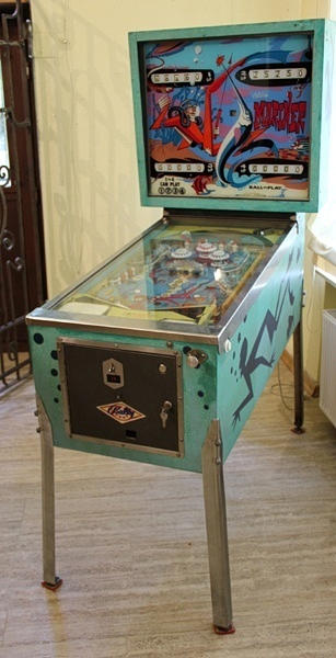 BALLY-PINBALL MARINER.
