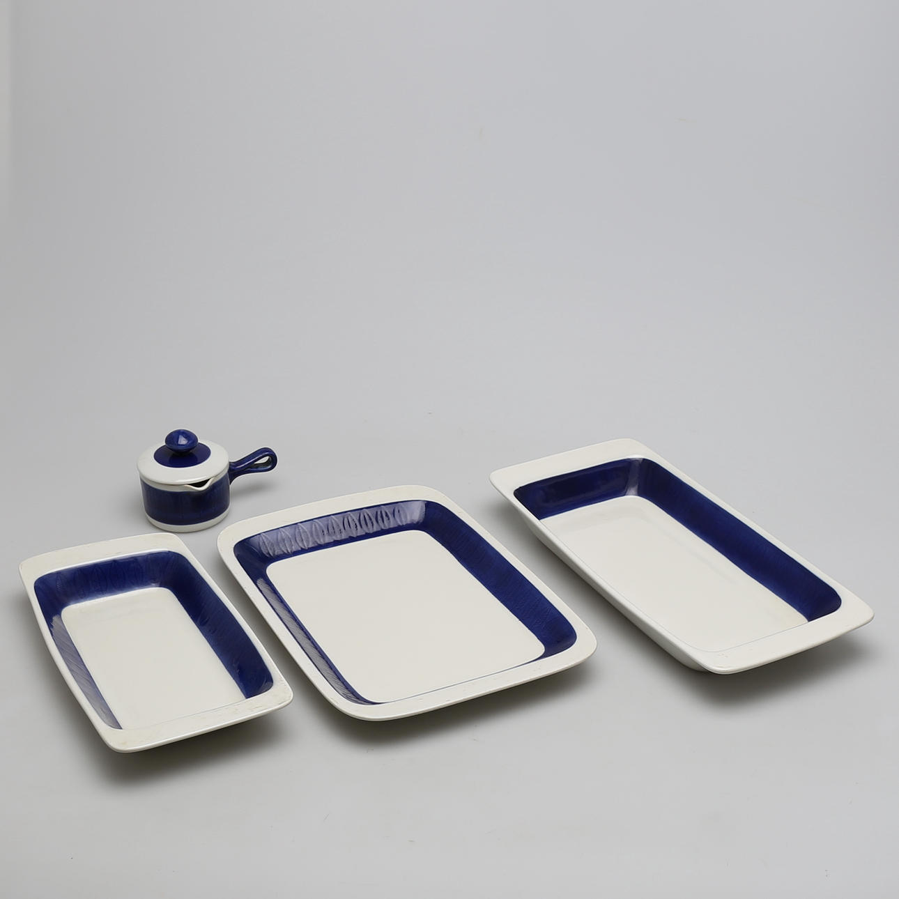 SERVISDELAR. 4 st. Porslin "Koka Blå" Herta Bengtsson. Rörstrand.