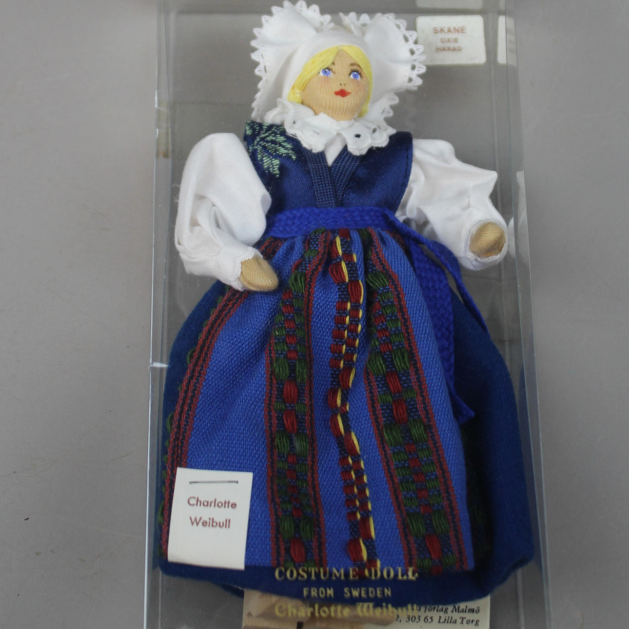 CHARLOTTE WEIBULL. DOCKA, "Tilda" etikettmärkt.