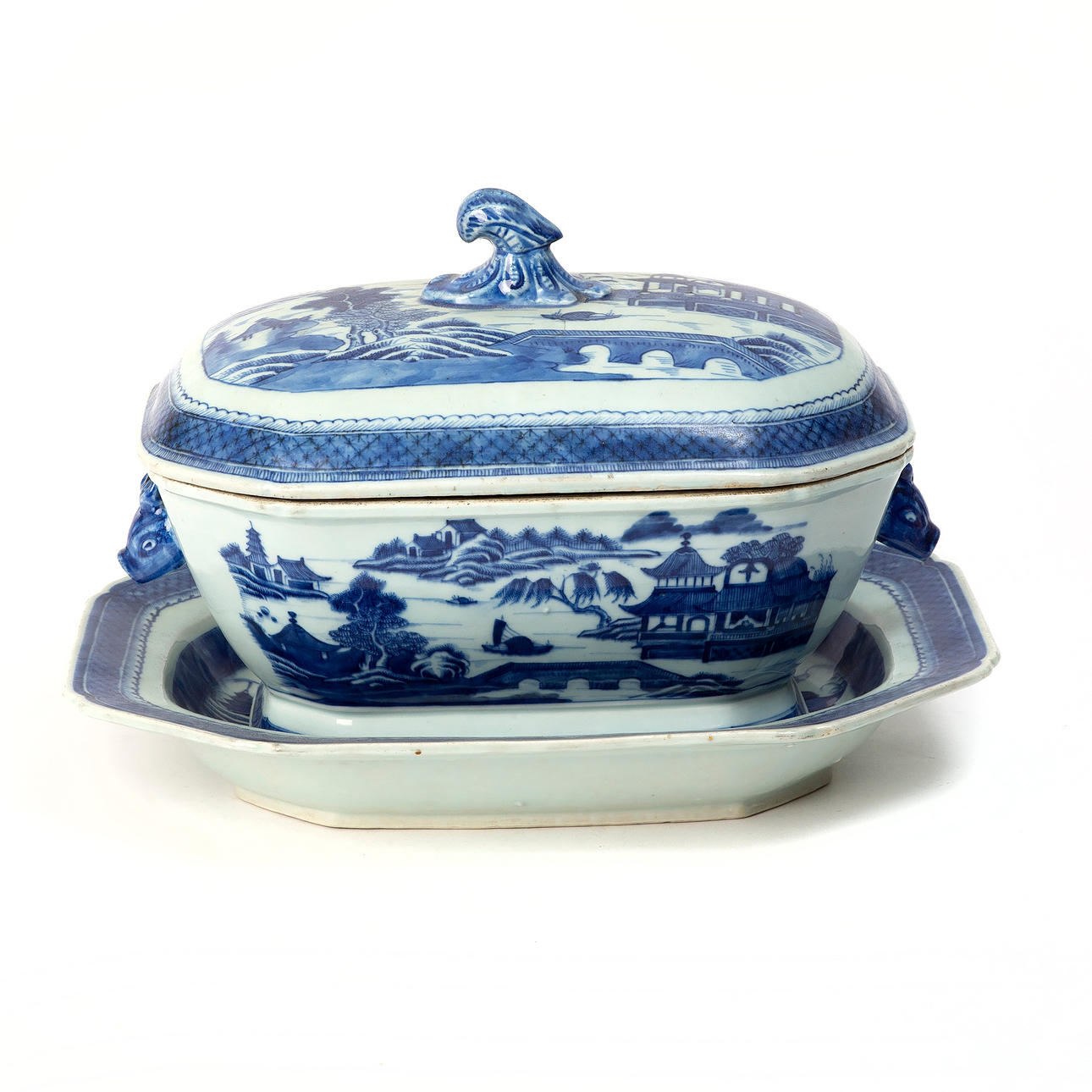 TERRIN och UNDERFAT, Kina, 1700-talet.
