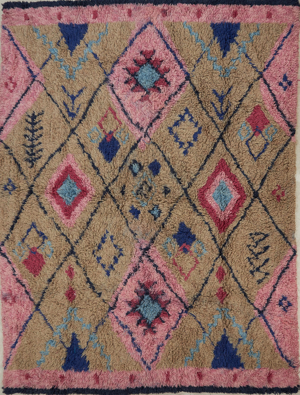 CARPET, "Law of balance", Layered, approx. 340x250 cm.