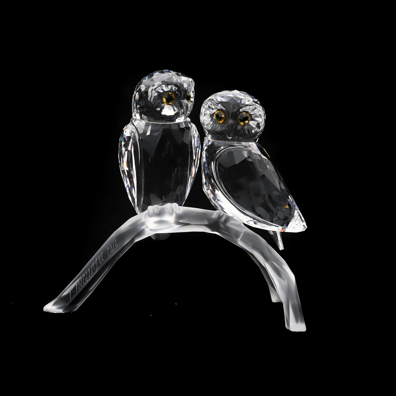 SWAROVSKI: OWL COUPLE ON A BRANCH.