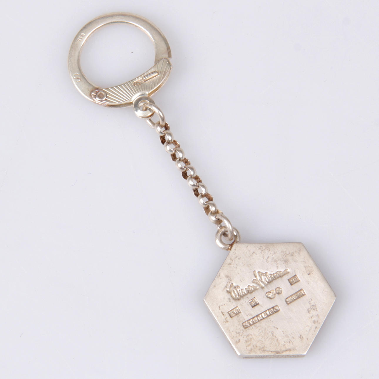 WIWEN NILSSON. Nyckelring, Sterlingsilver, Lund, 1974.