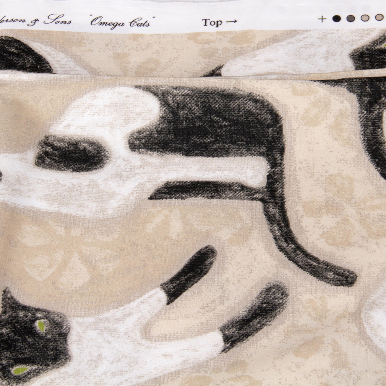 TYG, 140 x 200 cm, efter förlaga, "Omega Cats", design Vicke Lindstrand för Elsa Gullberg.
