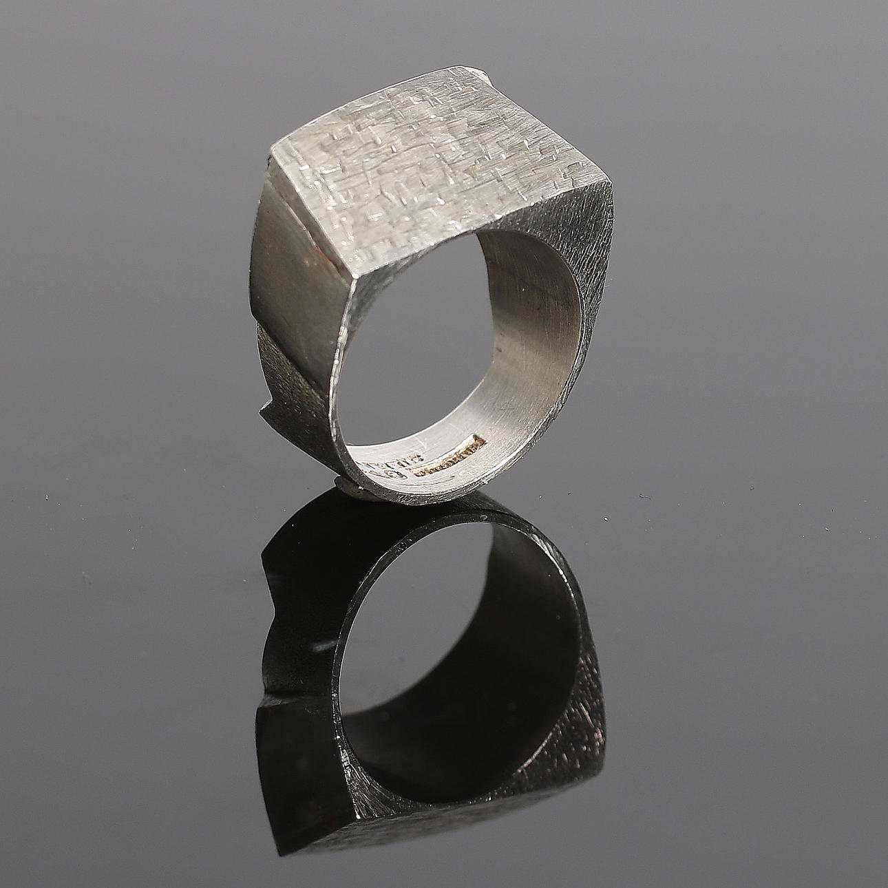 RING, 925 sterling silver, BORGILA, Stockholm, 1972. Vikt 13 gram.