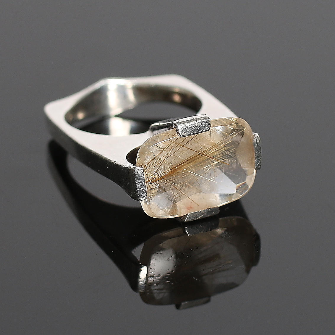 RING, silver samt akryl, Claes Giertta, Stockholm, 1966.