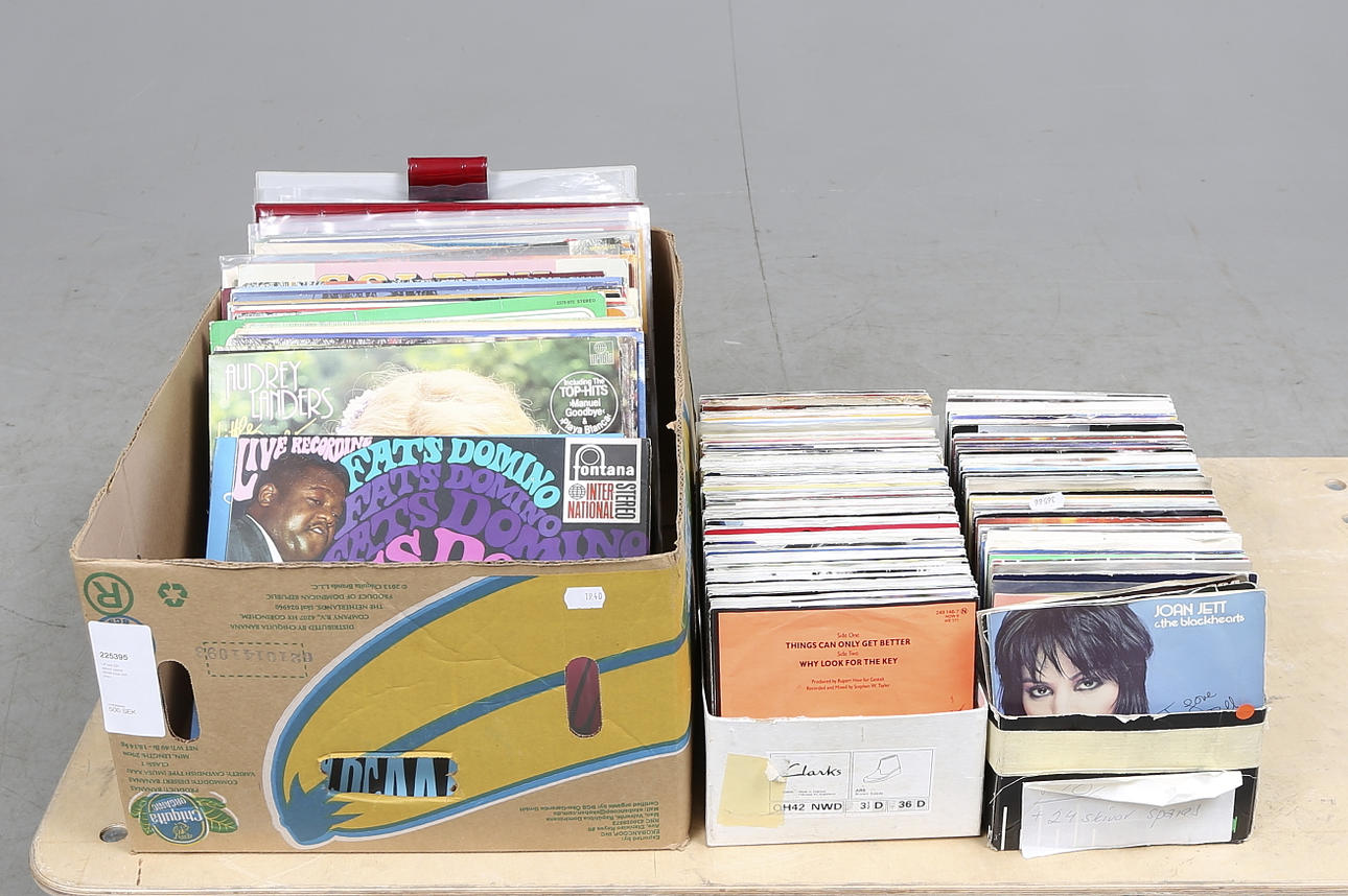 LP och EP skivor, bland annat rock och pop.