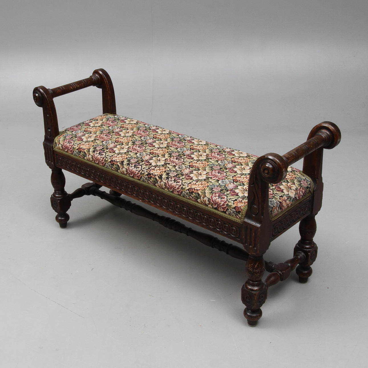 BÄNK/BANKETT, nyrenässans, 1800-tal.