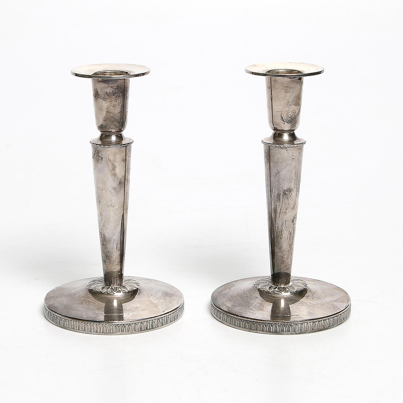 LJUSSTAKAR, 1 par, silver. Ceson. 1975.