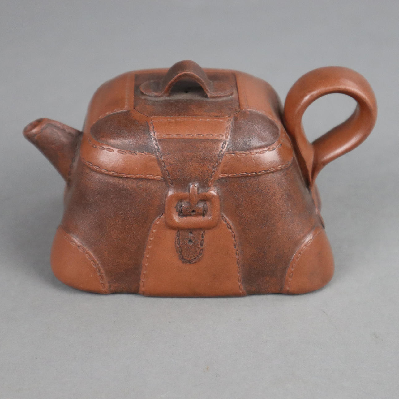 Yixing tea pot - China.