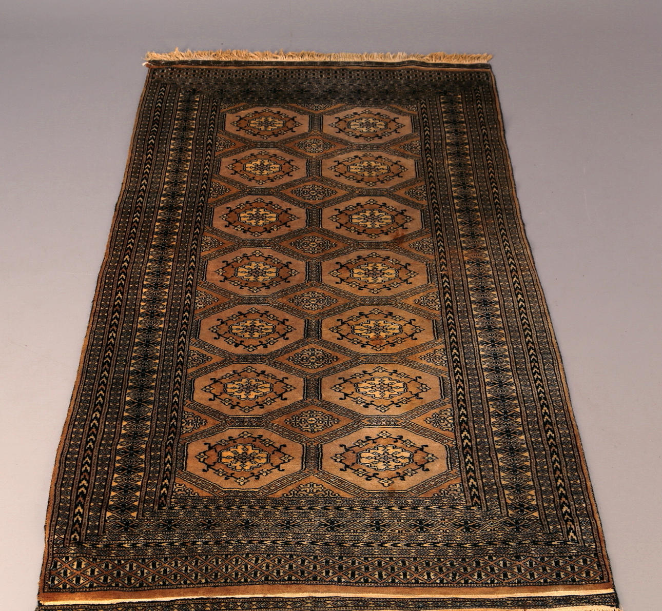 MATTA, orientalisk, handknuten, Pakistan, 211x125.