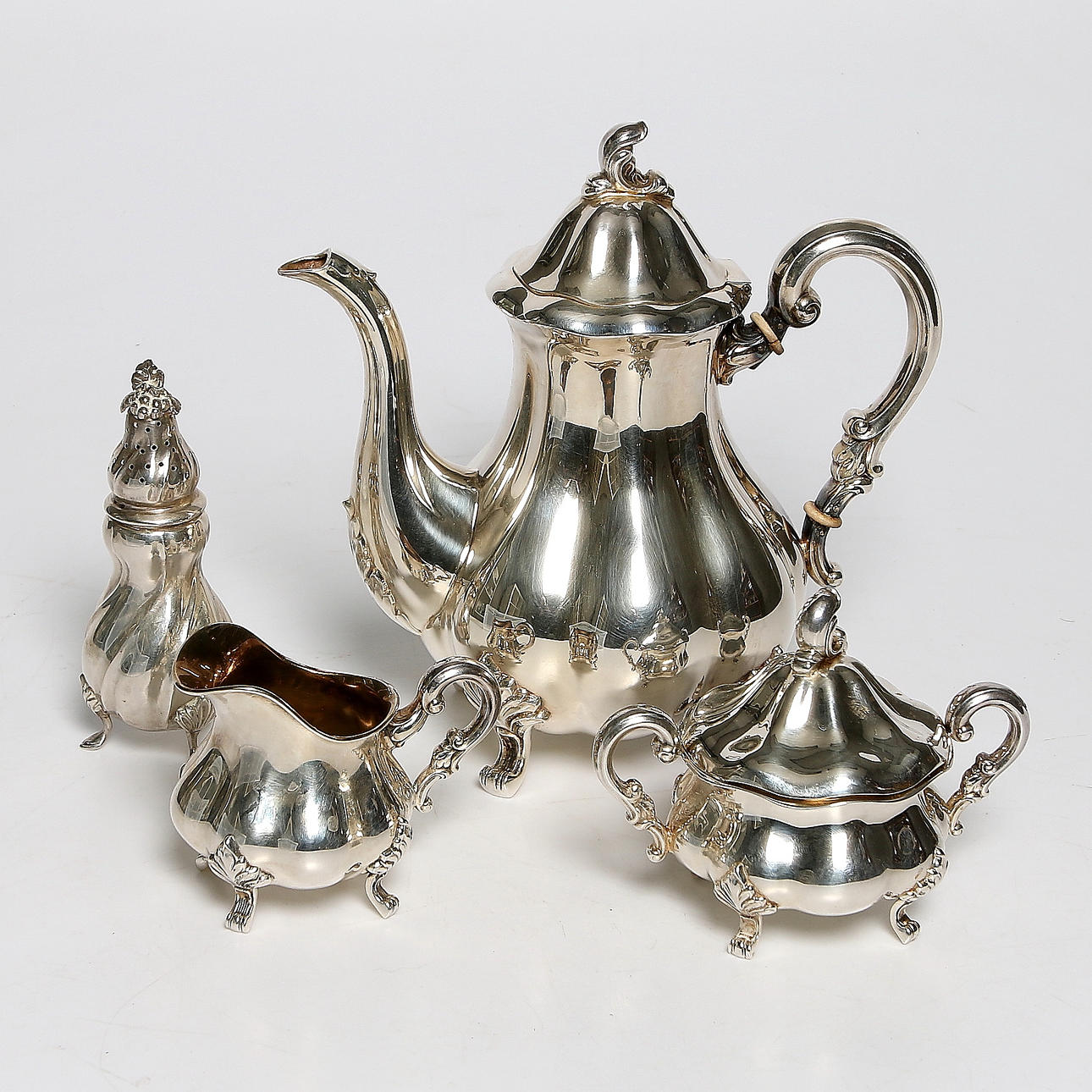 PARTI SILVER, 4 delar. Vikt 926 gram.