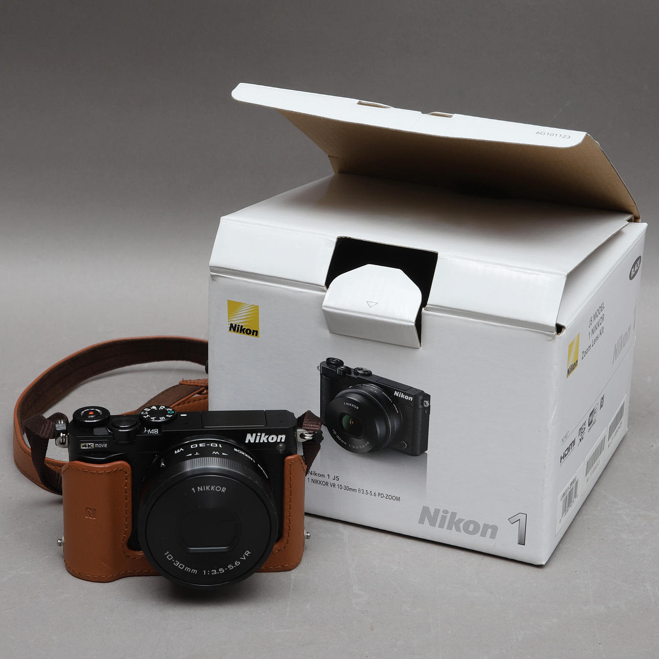 CAMERA, Nikon 1, model J5, lens 10-30 mm.