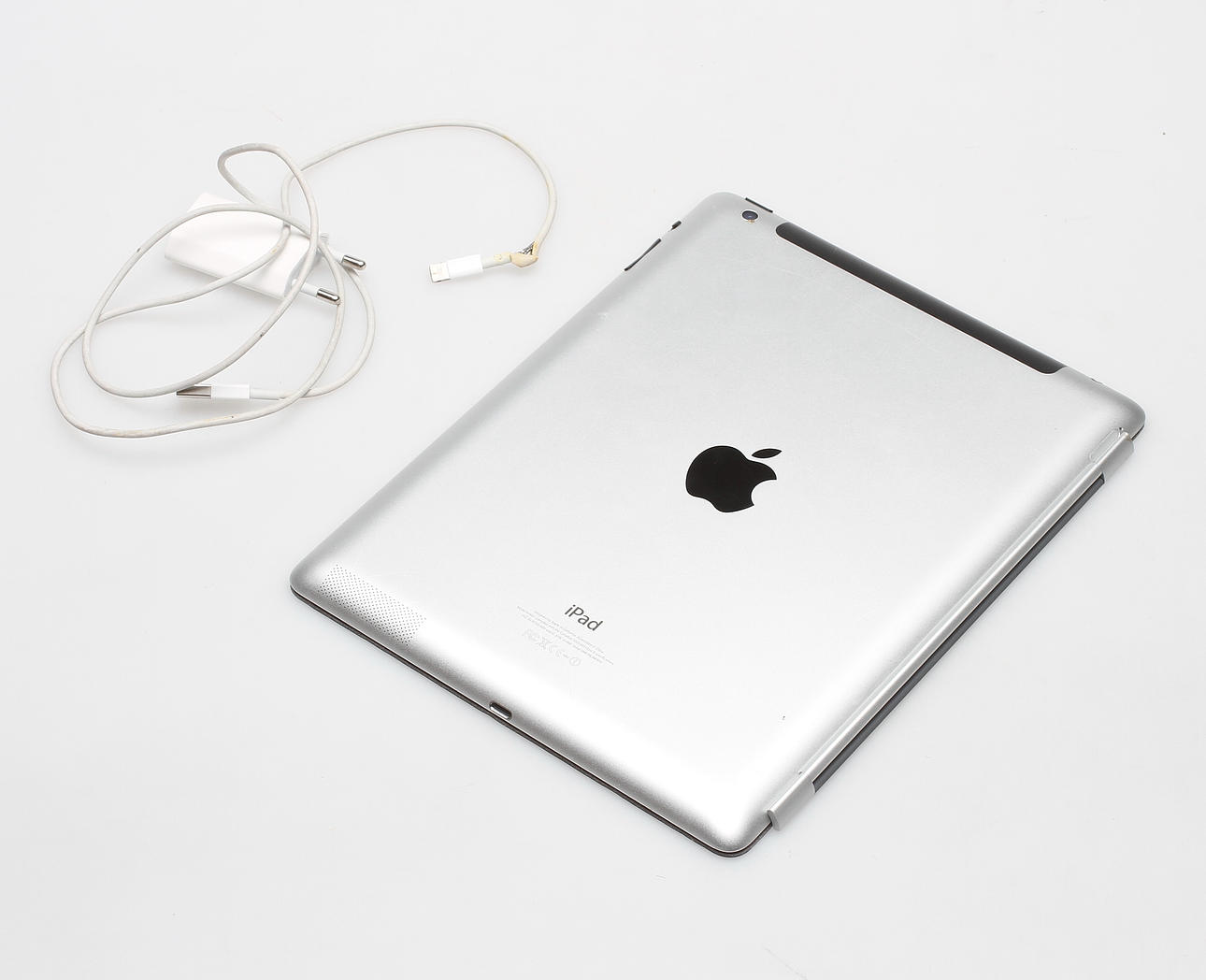 SURFPLATTA, iPad (4th gen), 32gb, Apple.