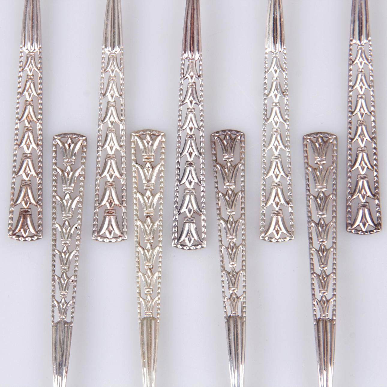 KAFFESKEDAR, 13 st. Silver, "Victoria", GEWE S, Malmö, 1987.