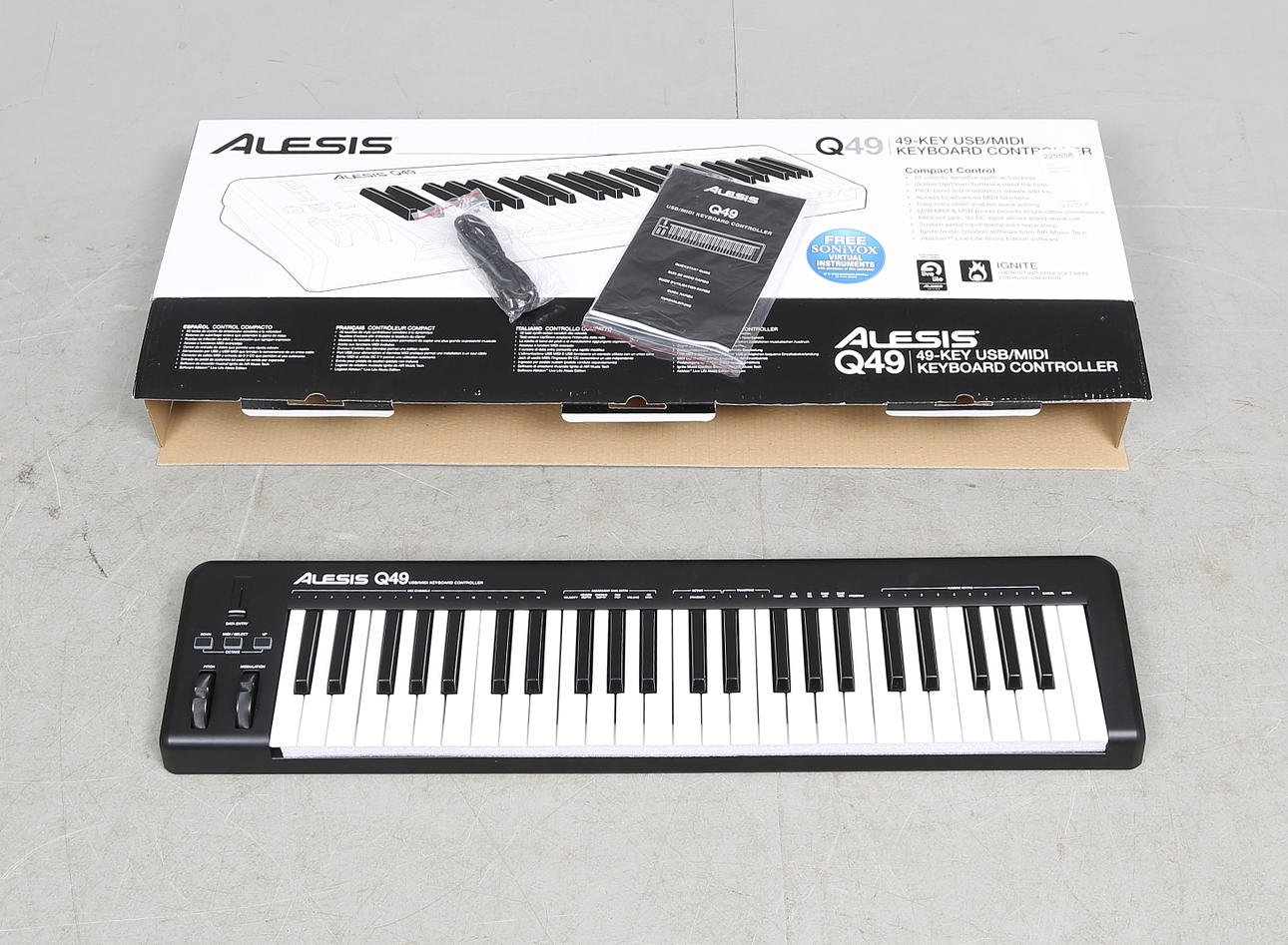 MIDI KEYBOARD, Alesis, "Q49".