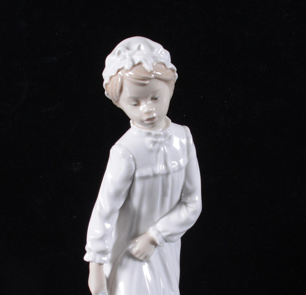 FIGURE, porcelain, Nao, Spain.