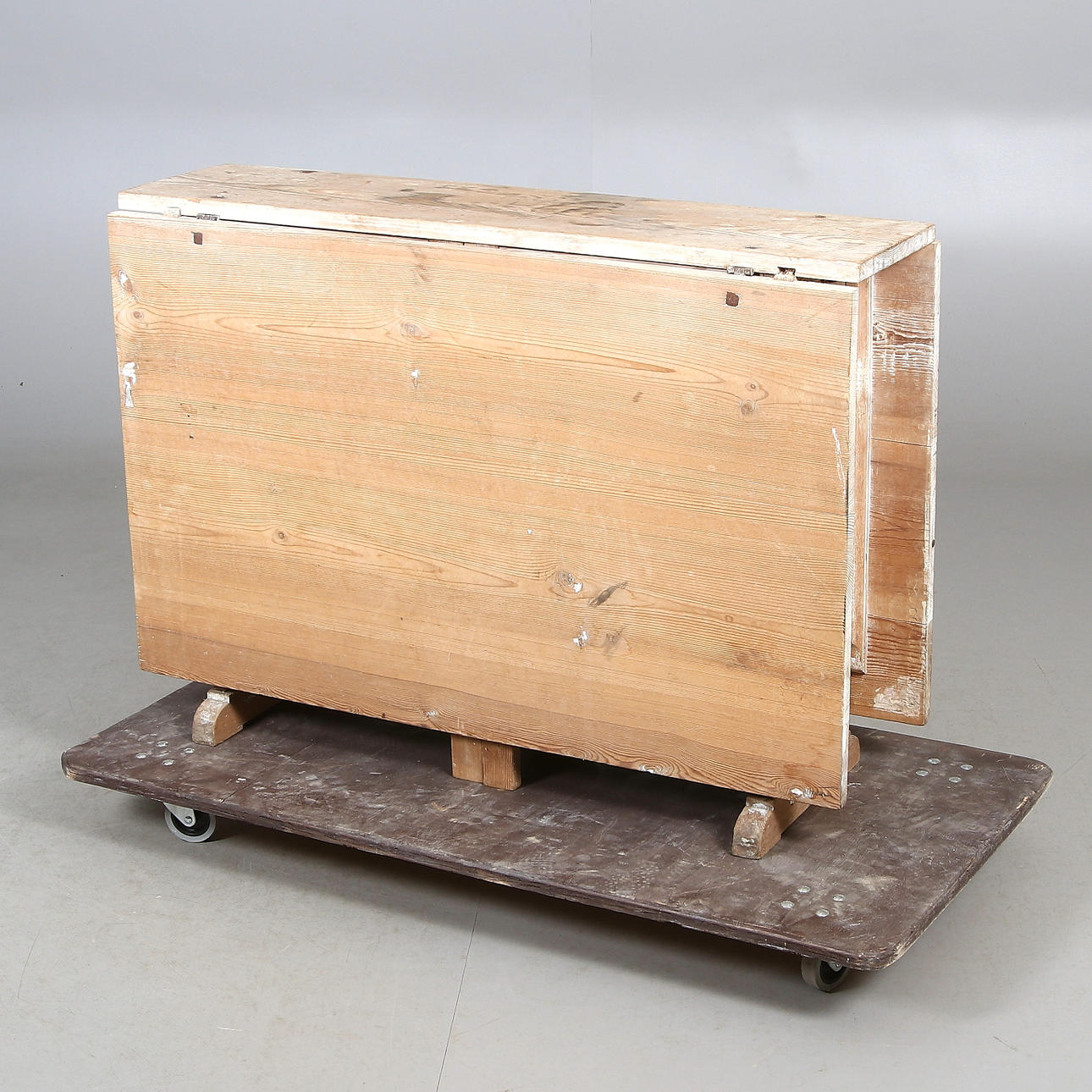 BATTLE TABLE, commoner, 19th century. Swedish Folk Art - Furniture ...