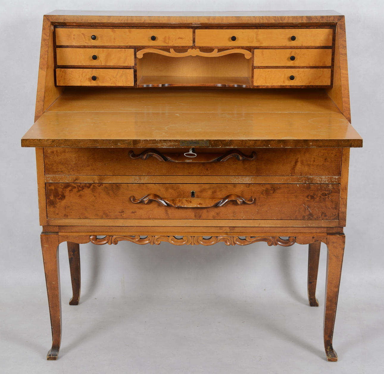 SNEDKLAFFSSEKRETÄR, betsad björk.