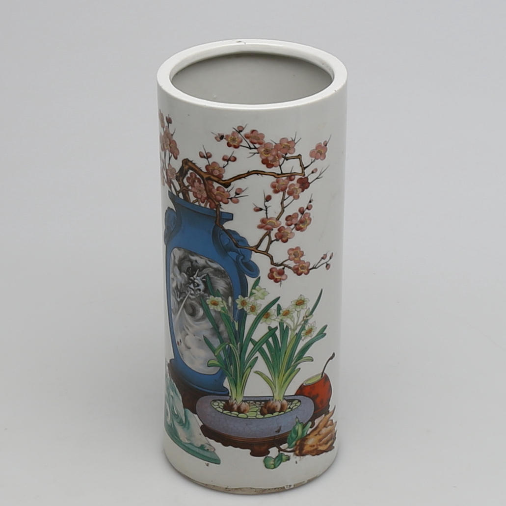 PENSELVAS. Kina, 1900-tal.