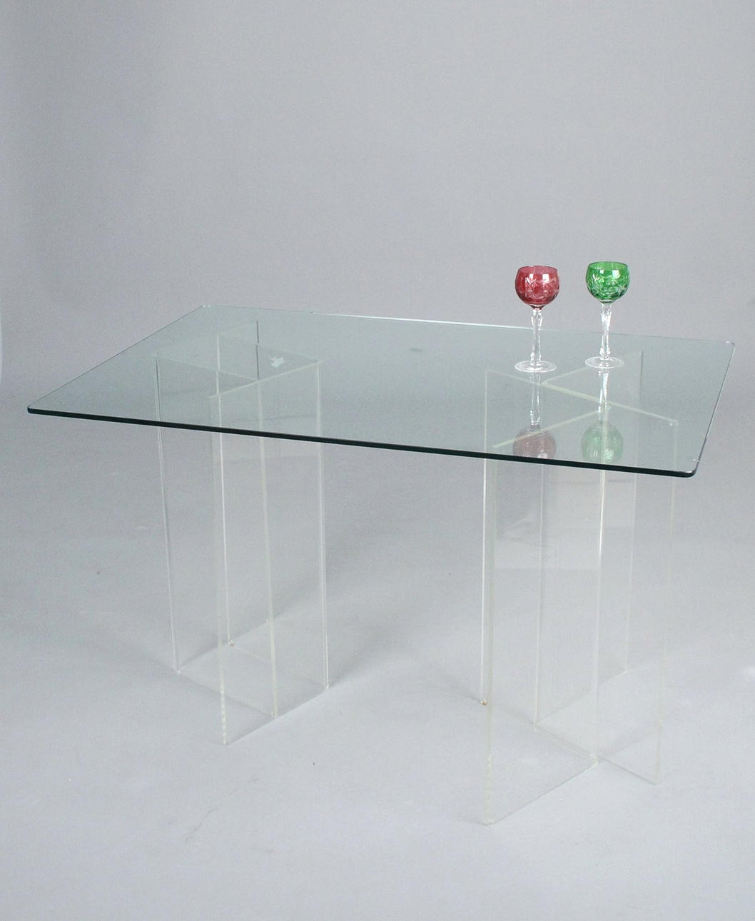 Akryl matbord, 1970-tal.