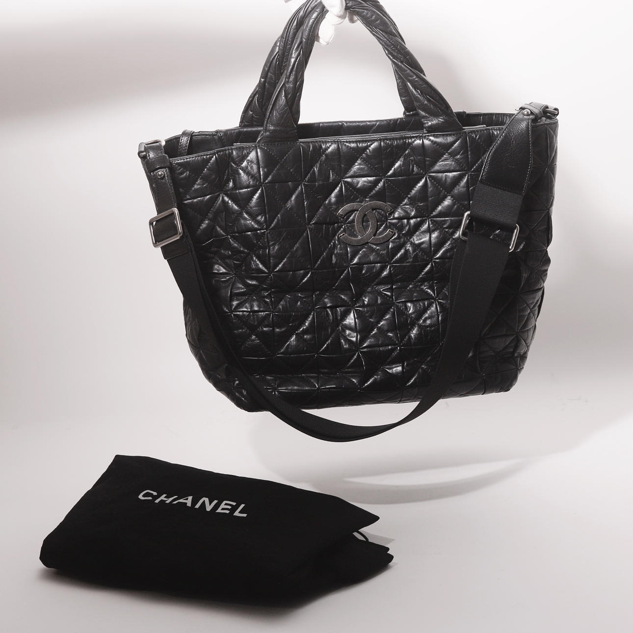 CHANEL. ORIGAMI MODEL BAG.
