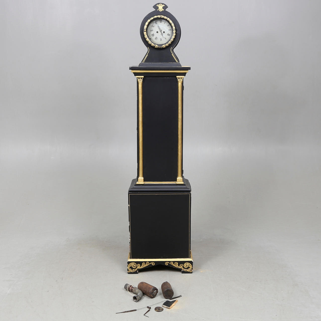 FLOOR WIRE, 19th century.