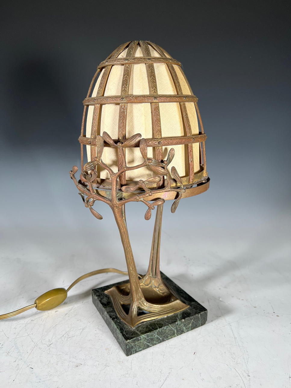 Art Deco table lamp.