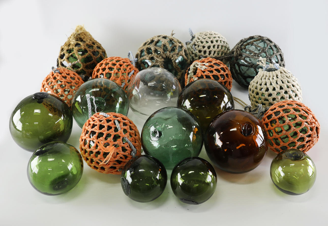 FLÖTEN, 20 st, glas, 18/1900-tal.