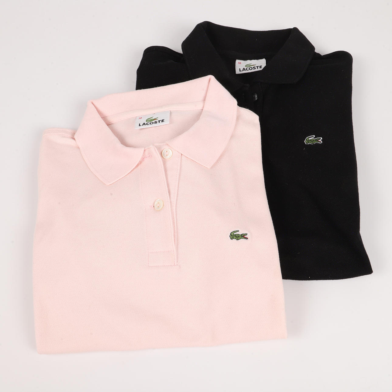 PIKÉTRÖJOR, 2 stycken, Lacoste, Frankrike.