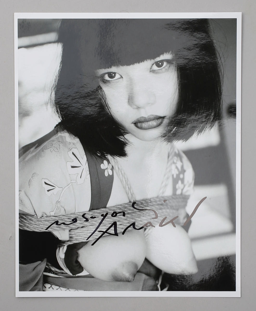 ARAKI NOBUYOSHI. Tokyo träldom.